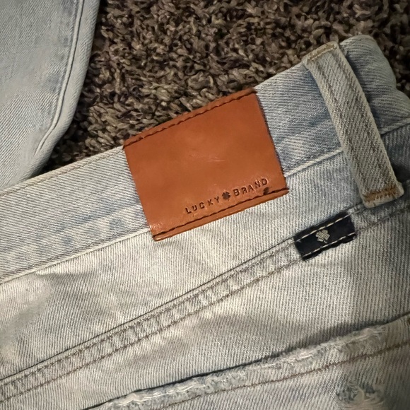 LUCKY JEANS - Picture 3 of 4